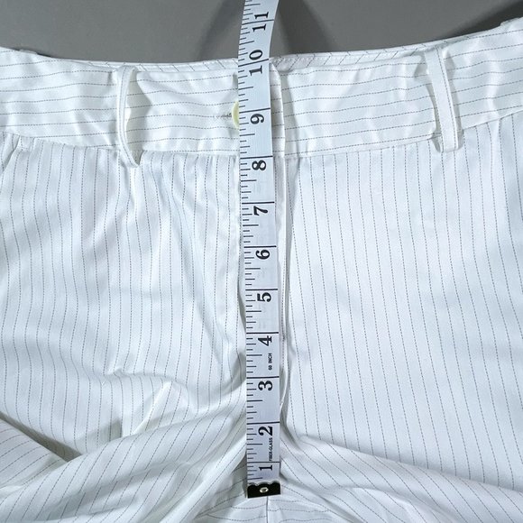 Worthington Petite Stretch White Shorts‎ with Black Vertical Dash Design Size 4P - Picture 9 of 14